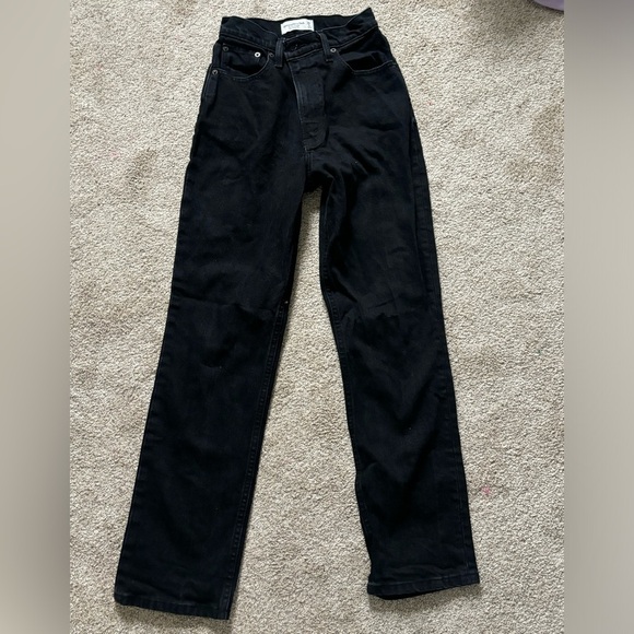 Abercrombie Curve Love 90s Straight Ultra High Rise - Picture 2 of 3